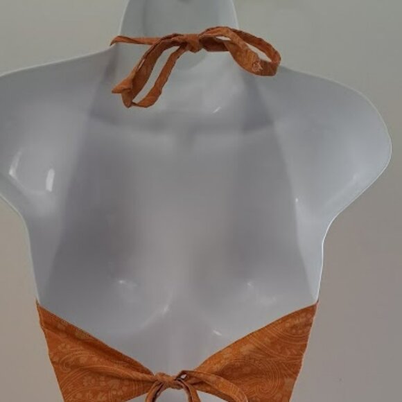 Orange with cream pattern crop top tied at neck and back Small Le Chateau - Picture 5 of 12
